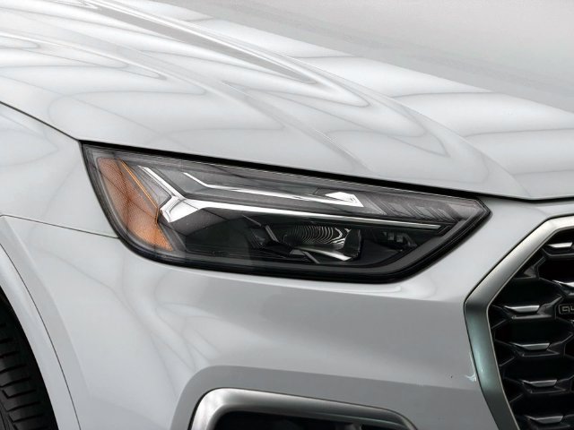 Certified 2023 Audi Q5 2.0T Premium Plus w/ Premium Plus Package AWD/4WD image 9