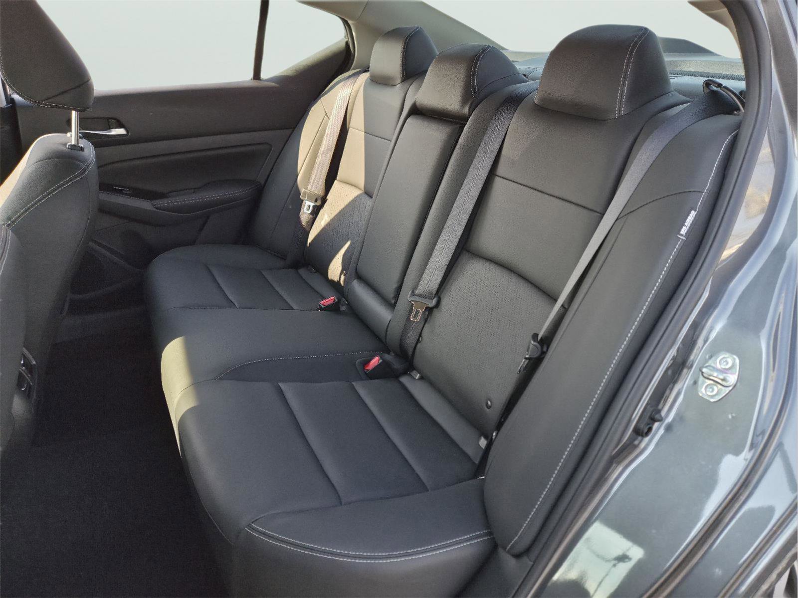 New 2025 Nissan Altima 2.5 SL image 11