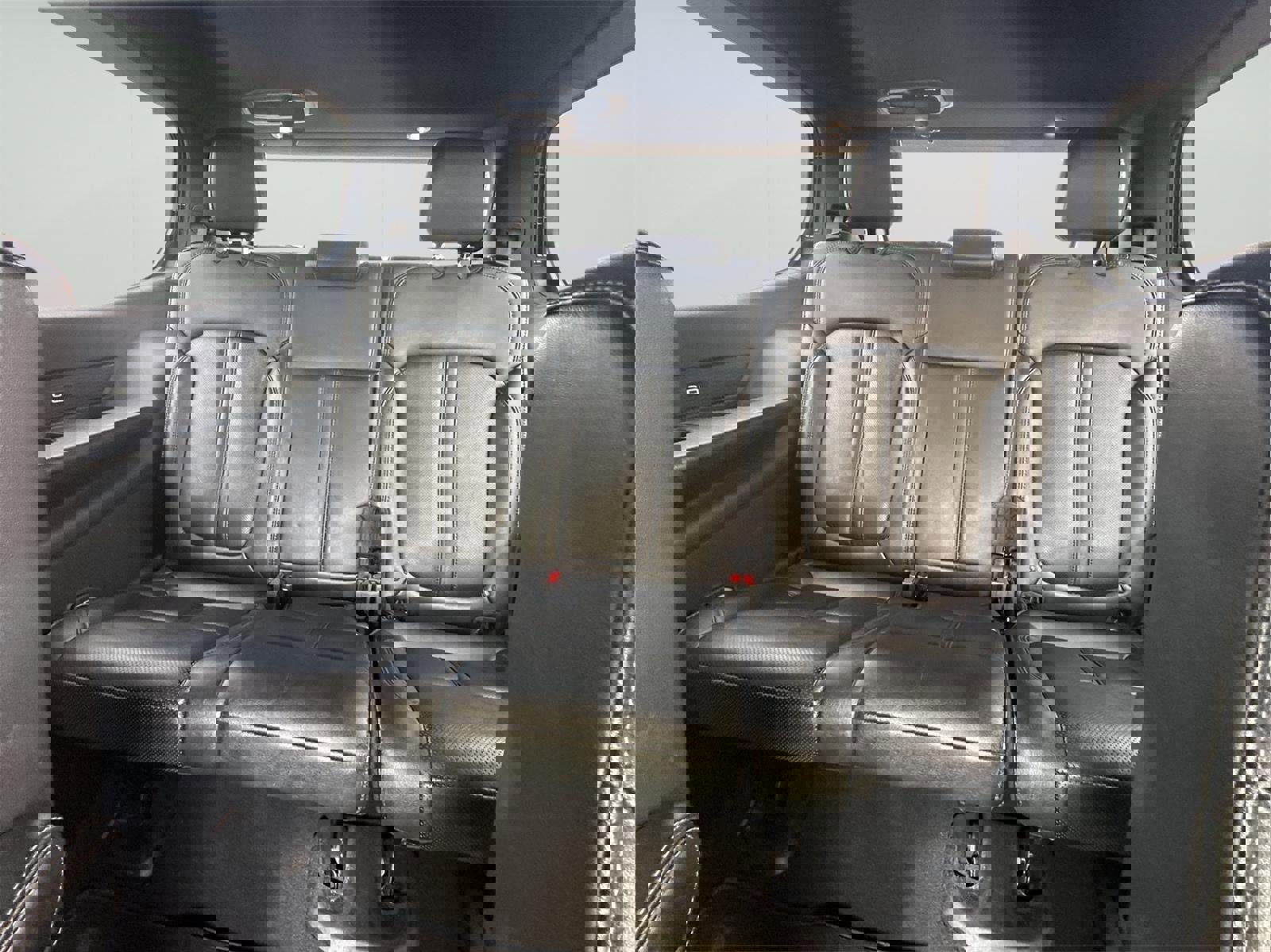 Used 2024 Jeep Wagoneer Series III AWD/4WD image 40