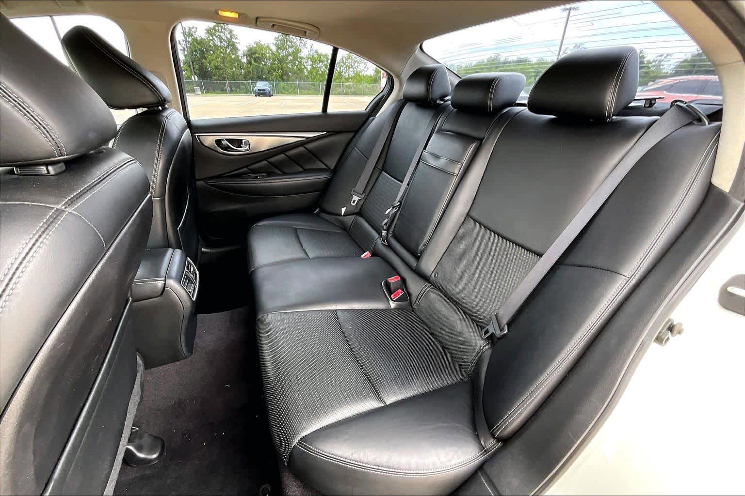 Used 2017 INFINITI Q50 Sport w/ Cargo Package (L97) RWD image 21