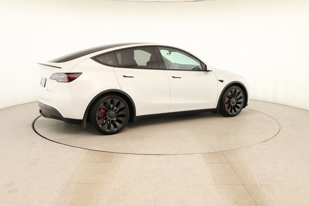 Used 2023 Tesla Model Y Performance AWD/4WD image 7