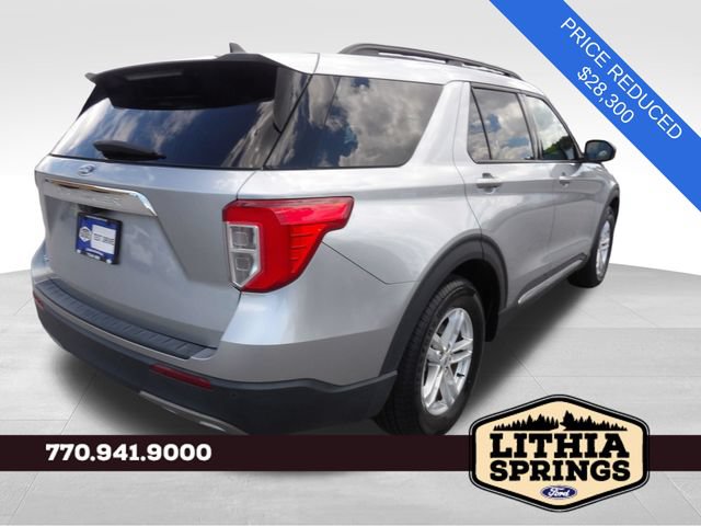 Certified 2023 Ford Explorer XLT w/ Equipment Group 202A RWD image 8