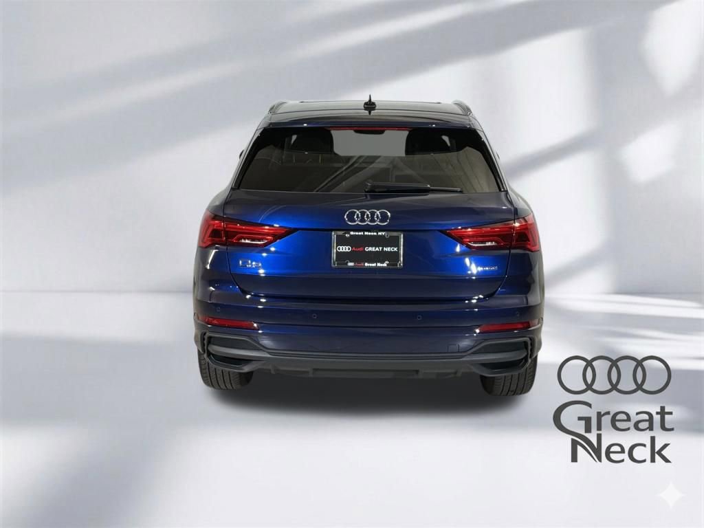 Used 2023 Audi Q3 2.0T Premium Plus w/ Premium Plus Package AWD/4WD image 22