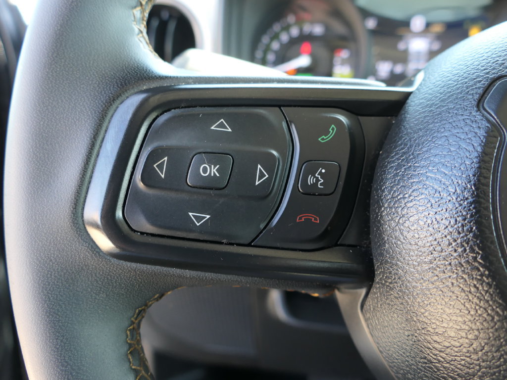 Used 2024 Jeep Wrangler Unlimited AWD/4WD image 14
