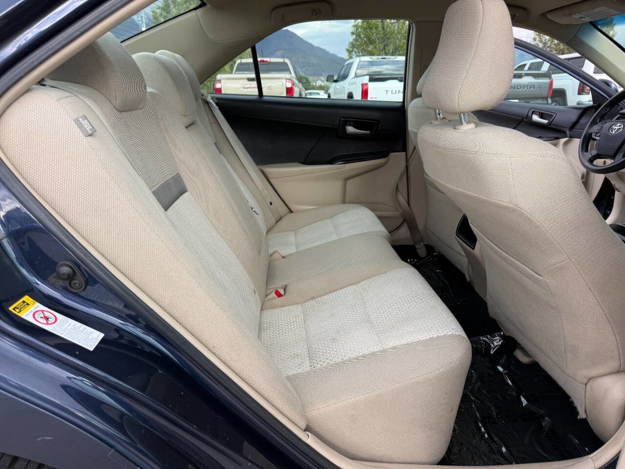 Used 2014 Toyota Camry LE FWD image 18