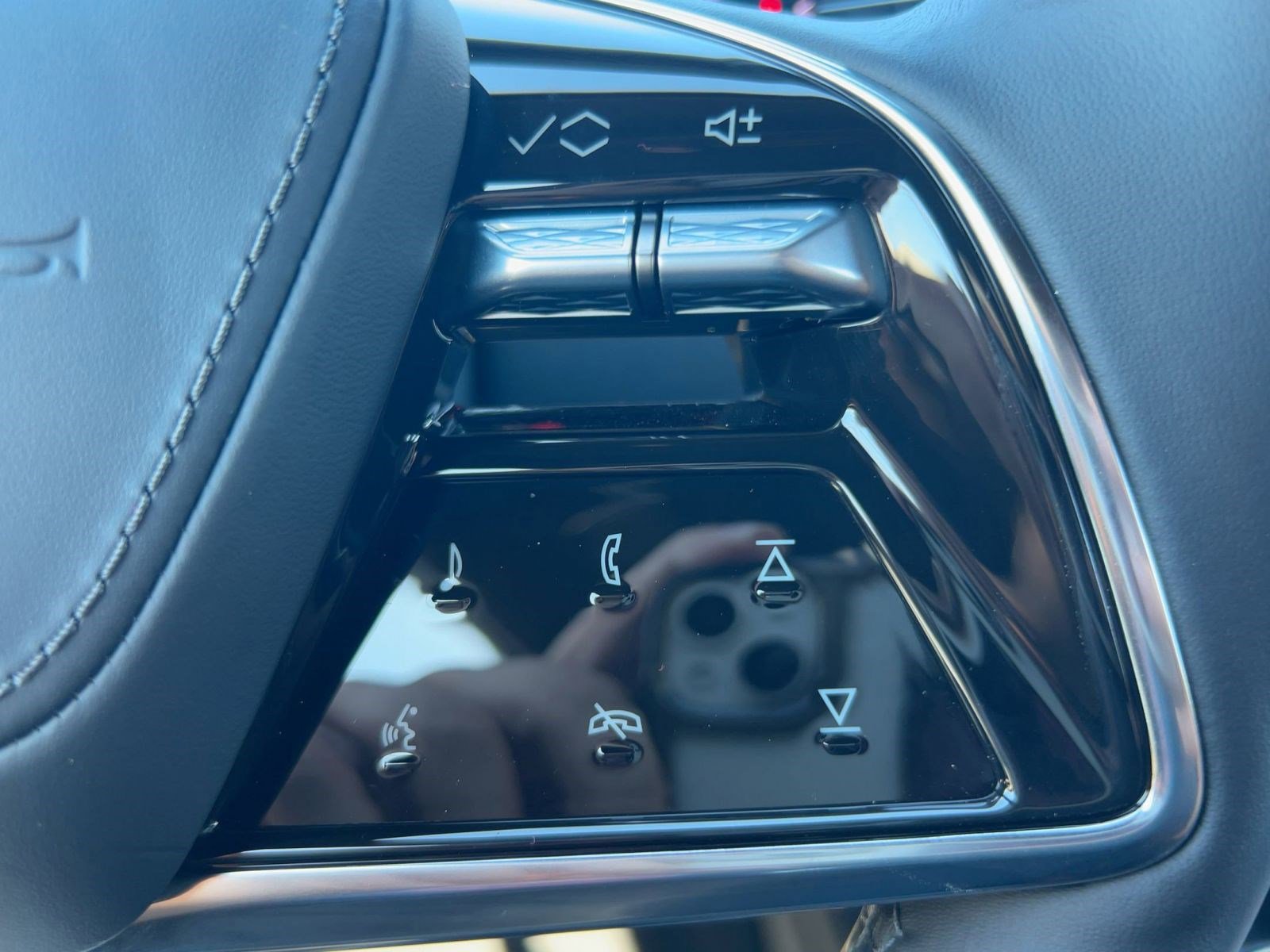 New 2026 Cadillac Lyriq V w/ LPO, Floor Liner Package image 16