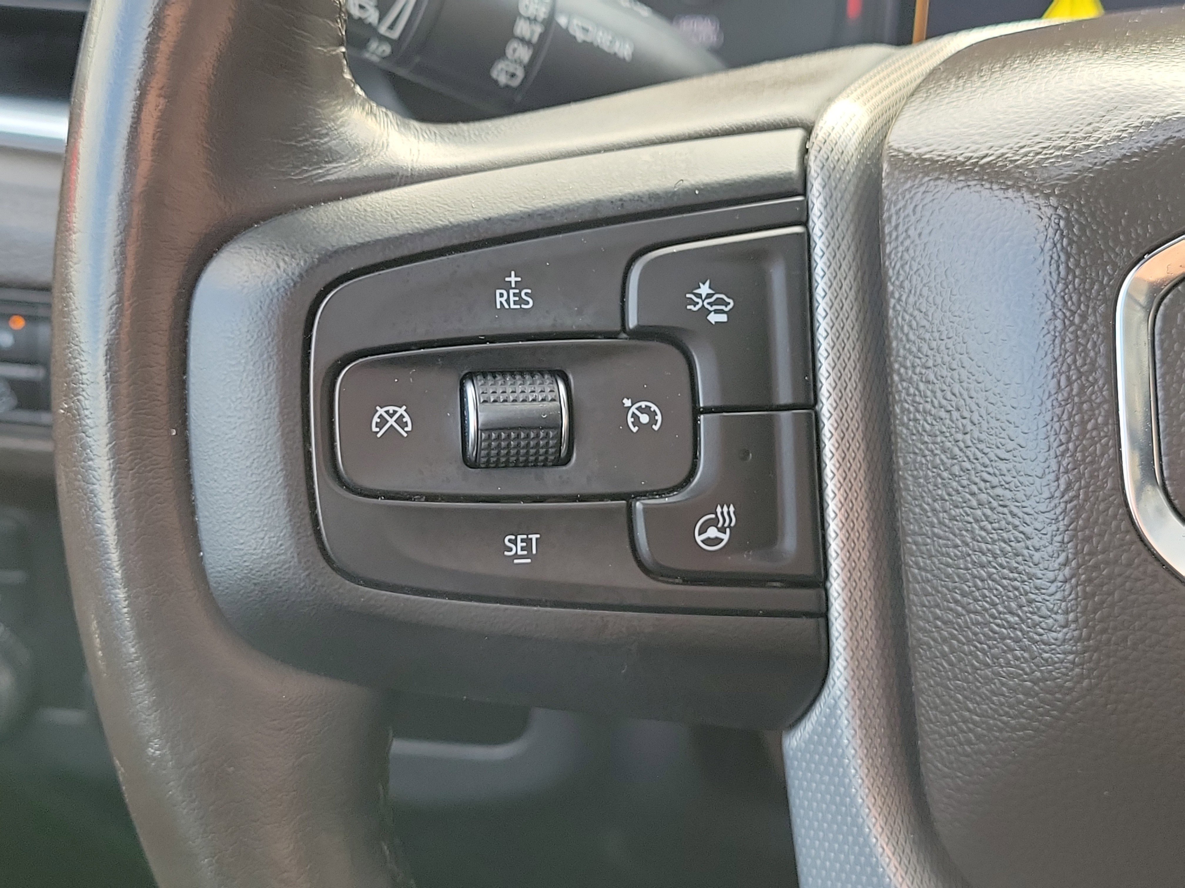 Used 2021 GMC Yukon Denali w/ Denali Premium Package image 20