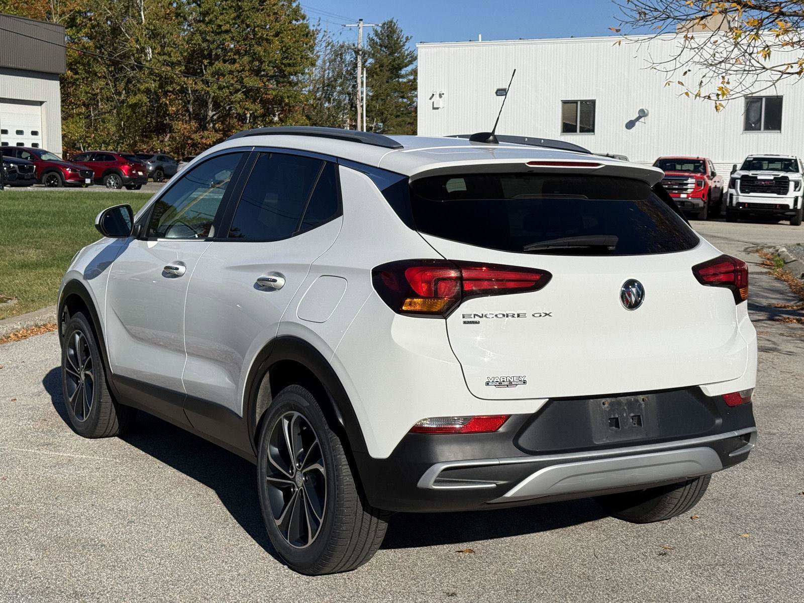 Used 2022 Buick Encore GX Select image 6