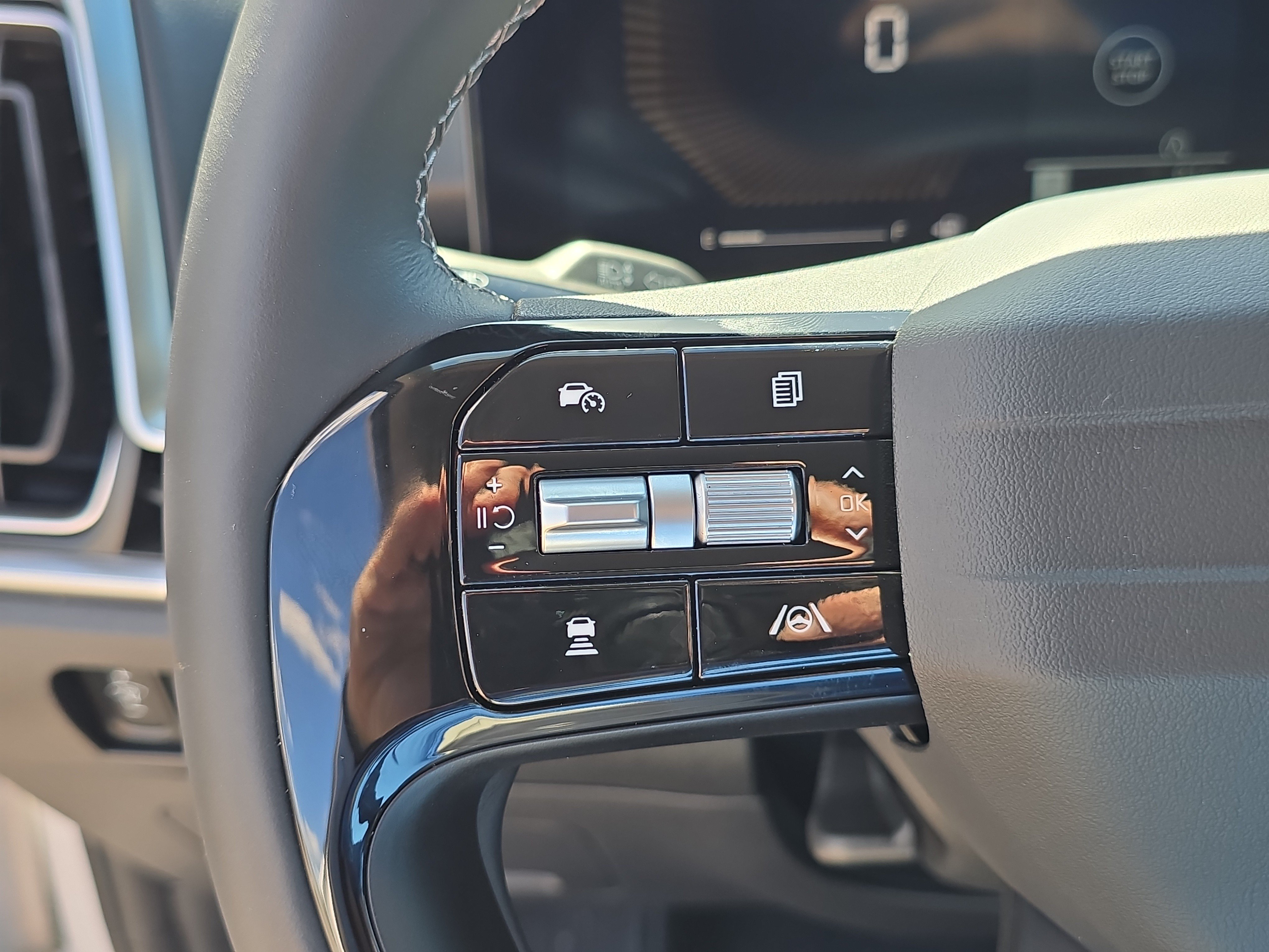 New 2026 Kia Sorento LX FWD image 28
