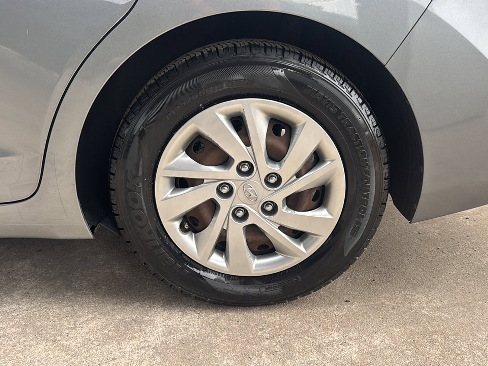 Used 2018 Hyundai Elantra SE FWD image 35