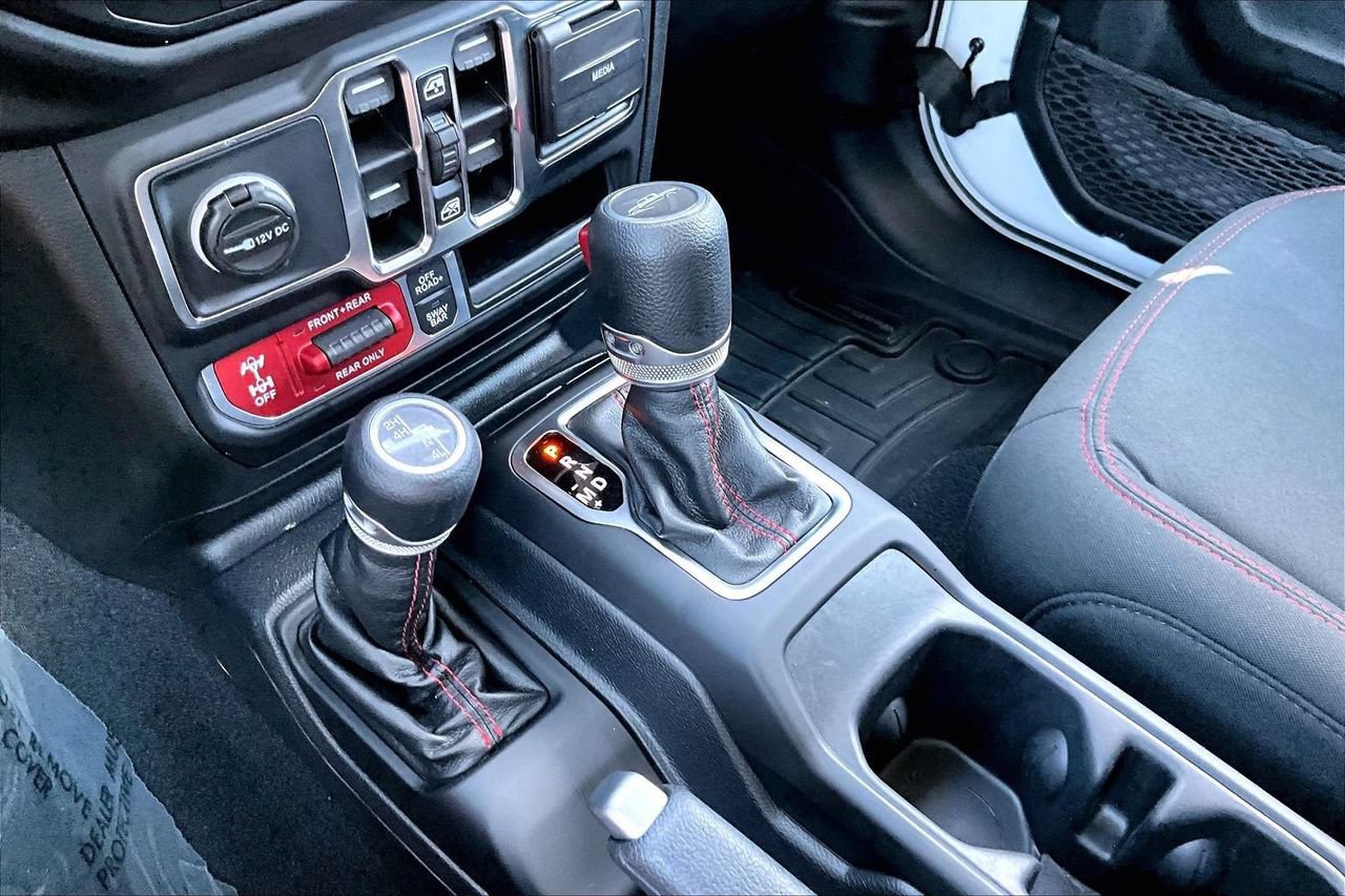 Used 2021 Jeep Gladiator Rubicon AWD/4WD image 30