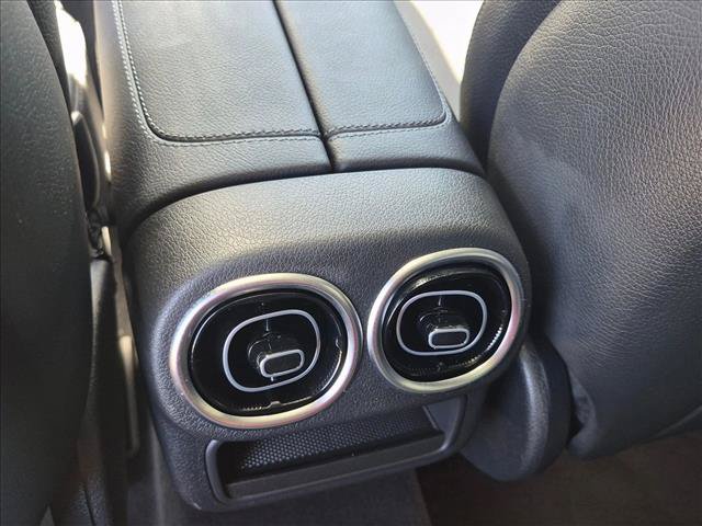 Certified 2025 Mercedes-Benz GLC 300 4MATIC image 18