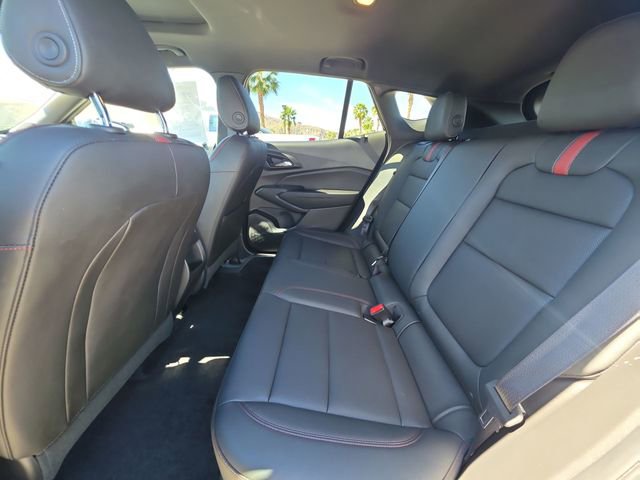 Used 2025 Chevrolet Trax RS w/ Sunroof Package image 23