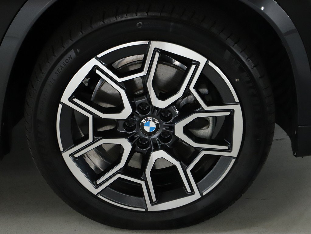 Used 2026 BMW X1 xDrive28i w/ Technology Package AWD/4WD image 12