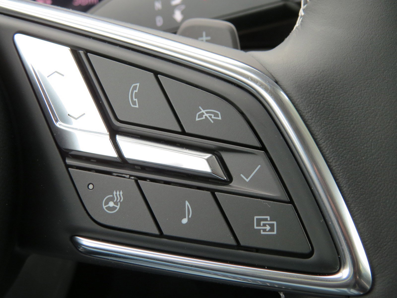 New 2025 Buick Envision Sport Touring image 22