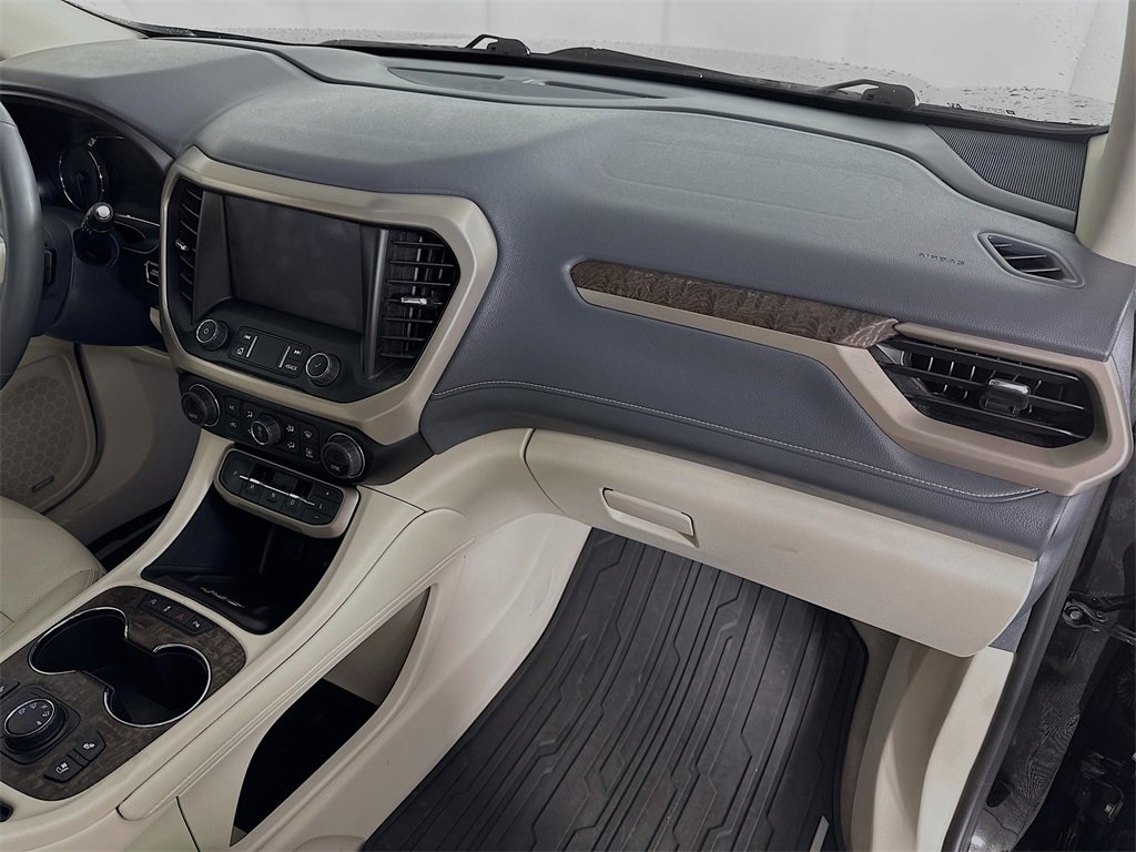 Used 2023 GMC Acadia Denali image 32