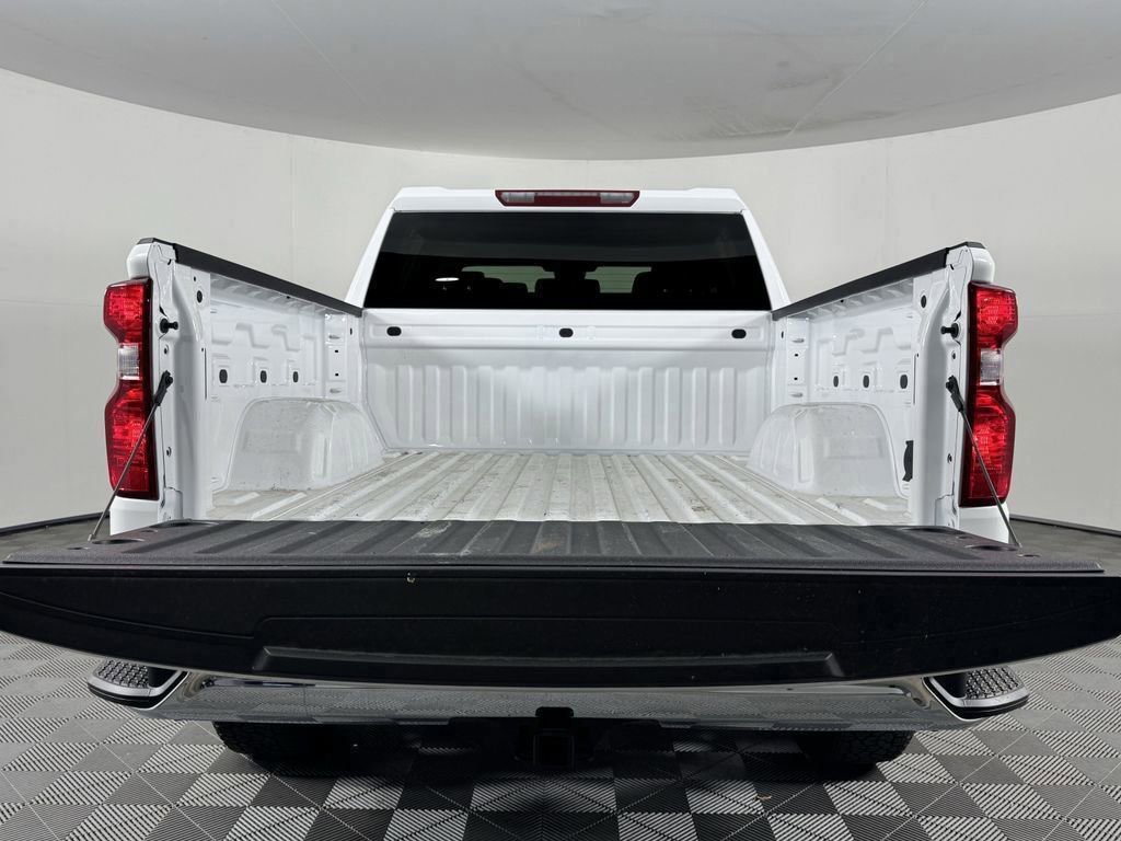 New 2025 Chevrolet Silverado 1500 LT image 9