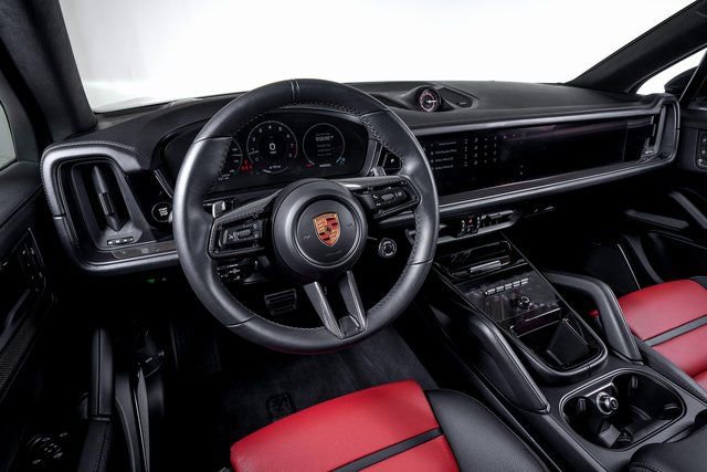 Certified 2025 Porsche Cayenne GTS image 29