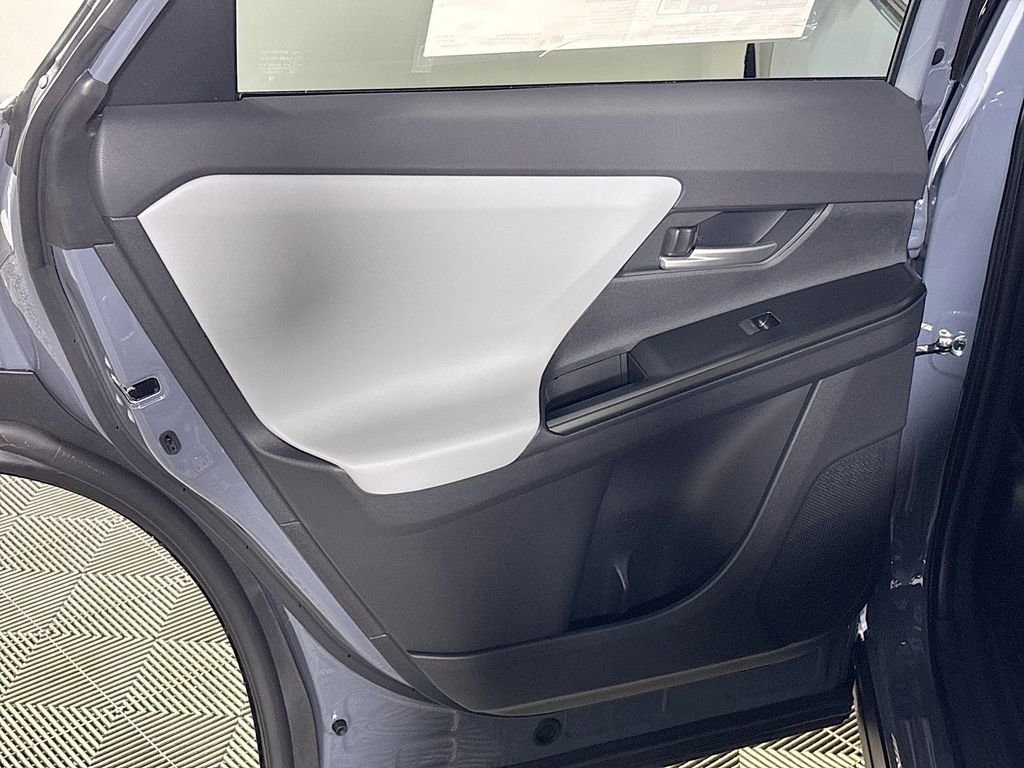New 2026 Subaru Solterra AWD/4WD image 18