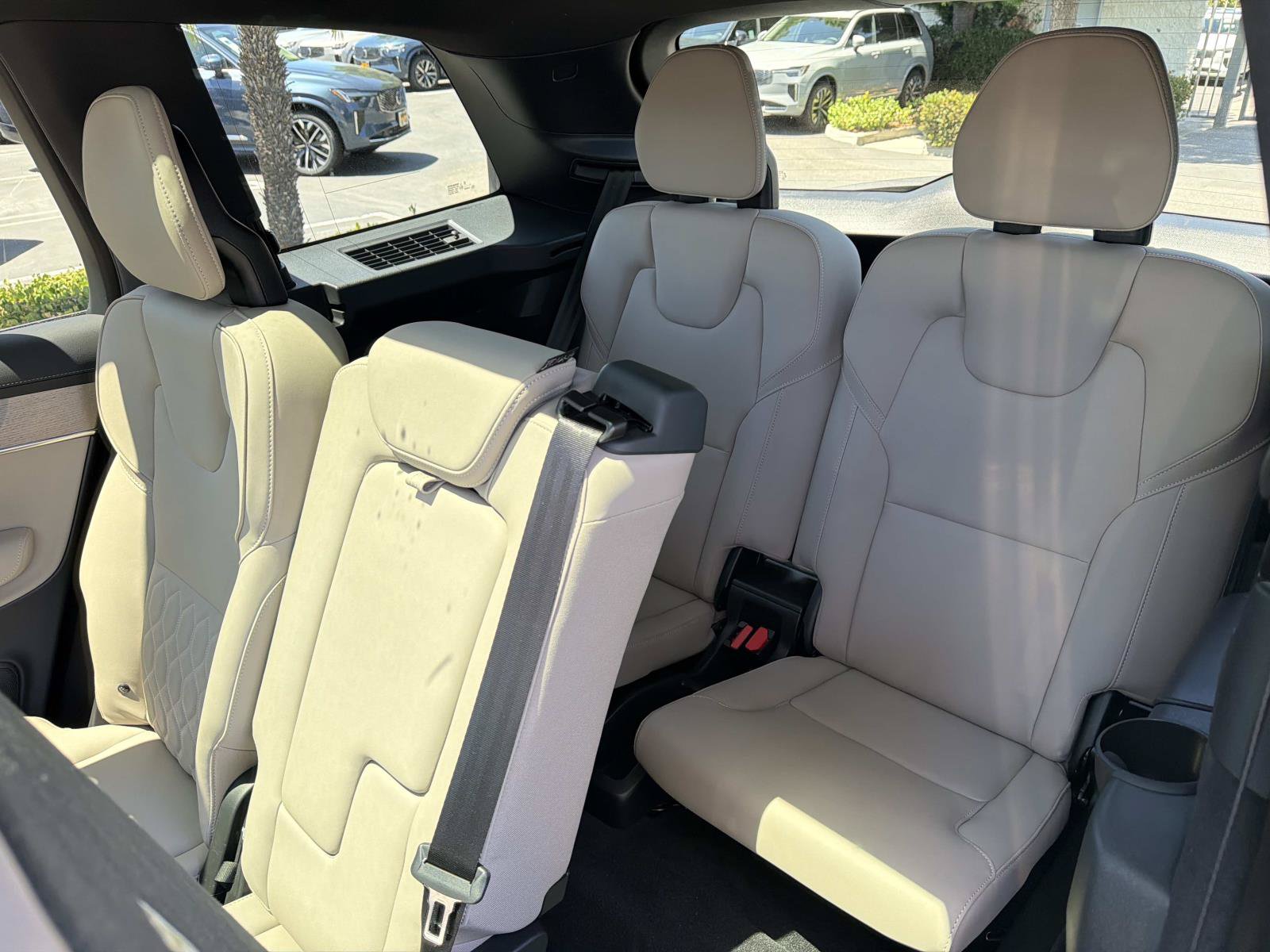 Used 2026 Volvo XC90 B6 Core AWD/4WD image 23