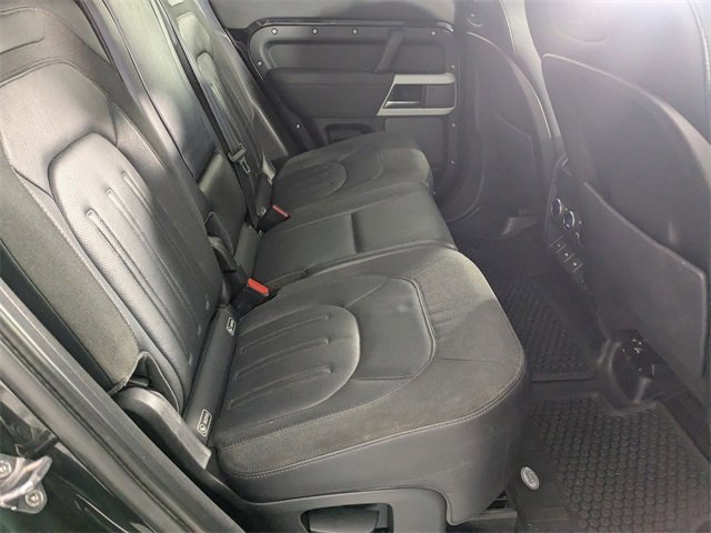 Used 2020 Land Rover Defender 110 SE image 31