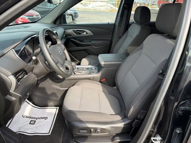 Used 2023 Chevrolet Traverse LT w/ Midnight/Sport Edition image 14