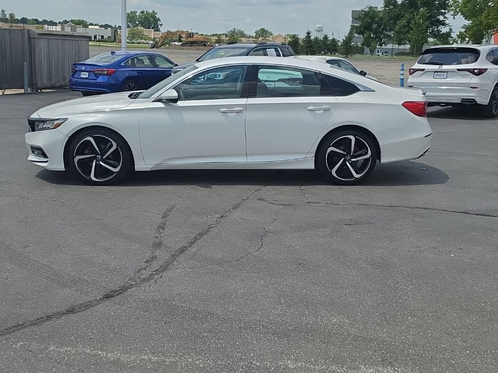 Used 2019 Honda Accord LX image 2