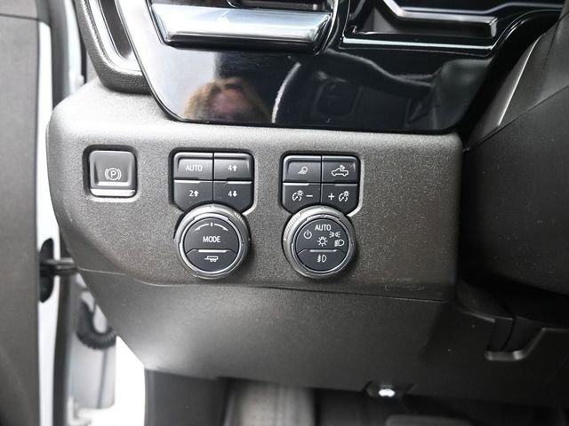 Used 2024 Chevrolet Silverado 2500 LTZ image 11