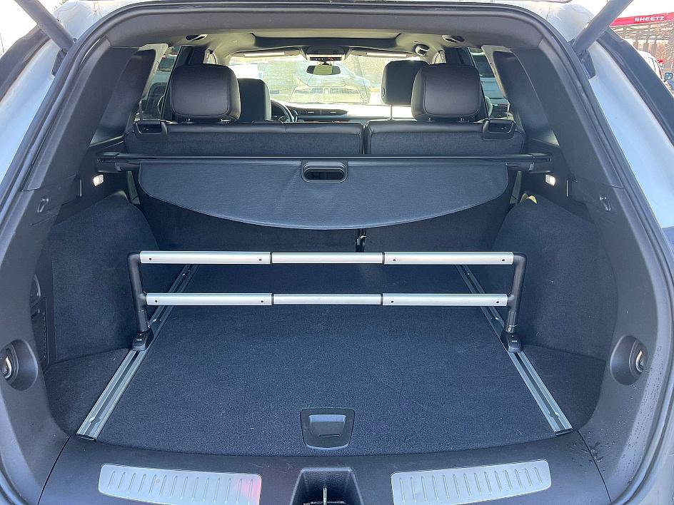 Certified 2025 Cadillac XT5 Premium Luxury image 32