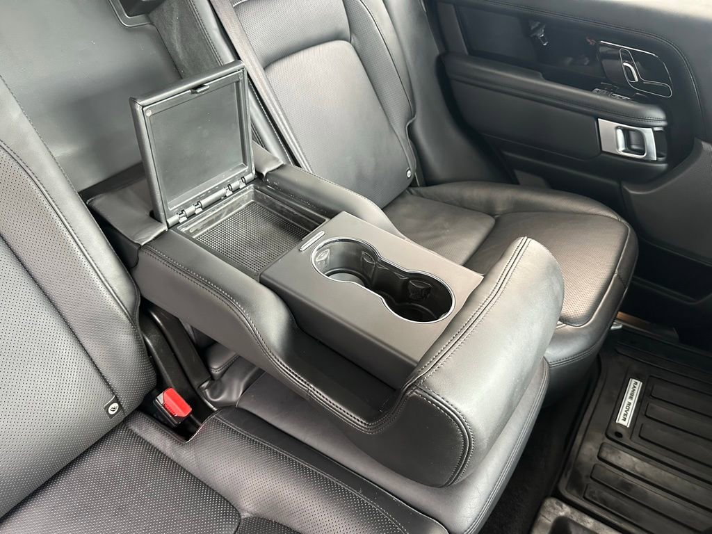 Used 2019 Land Rover Range Rover HSE image 30