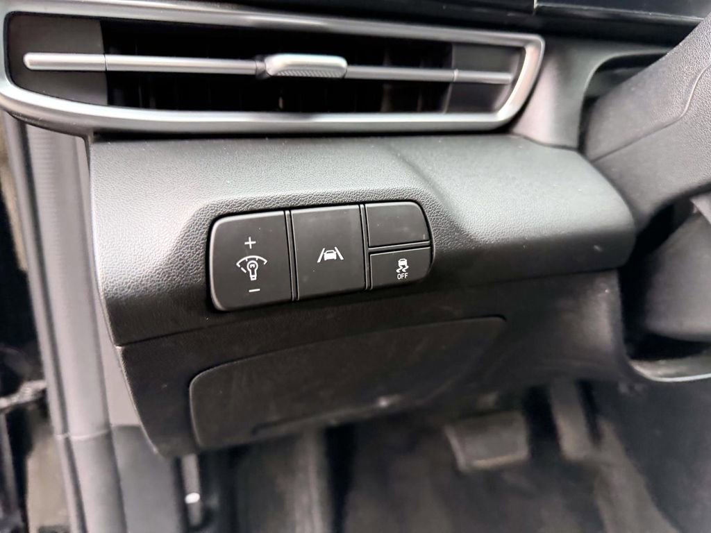 Certified 2023 Hyundai Elantra SEL w/ Convenience Package FWD image 23