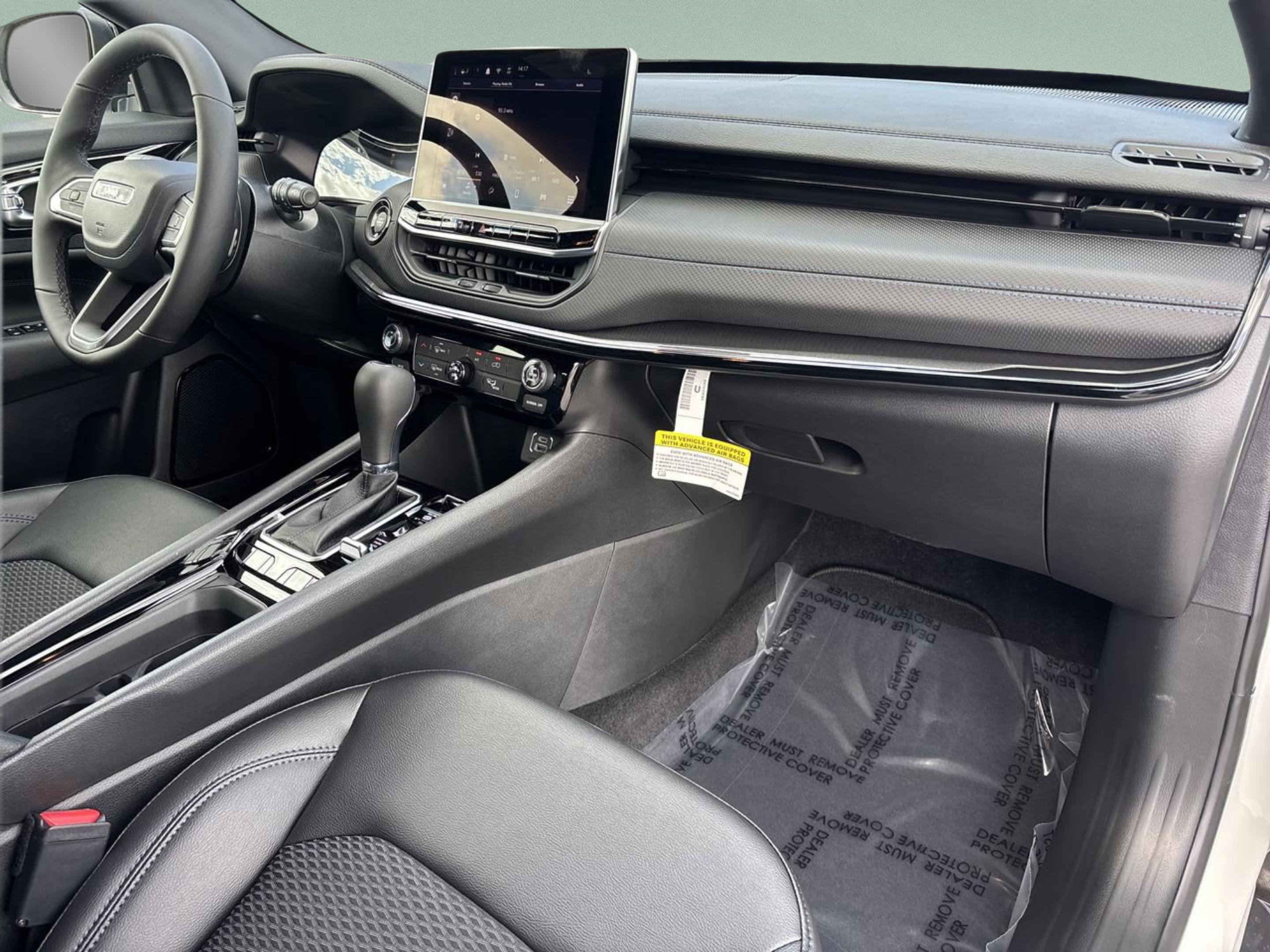 New 2026 Jeep Compass Latitude image 10