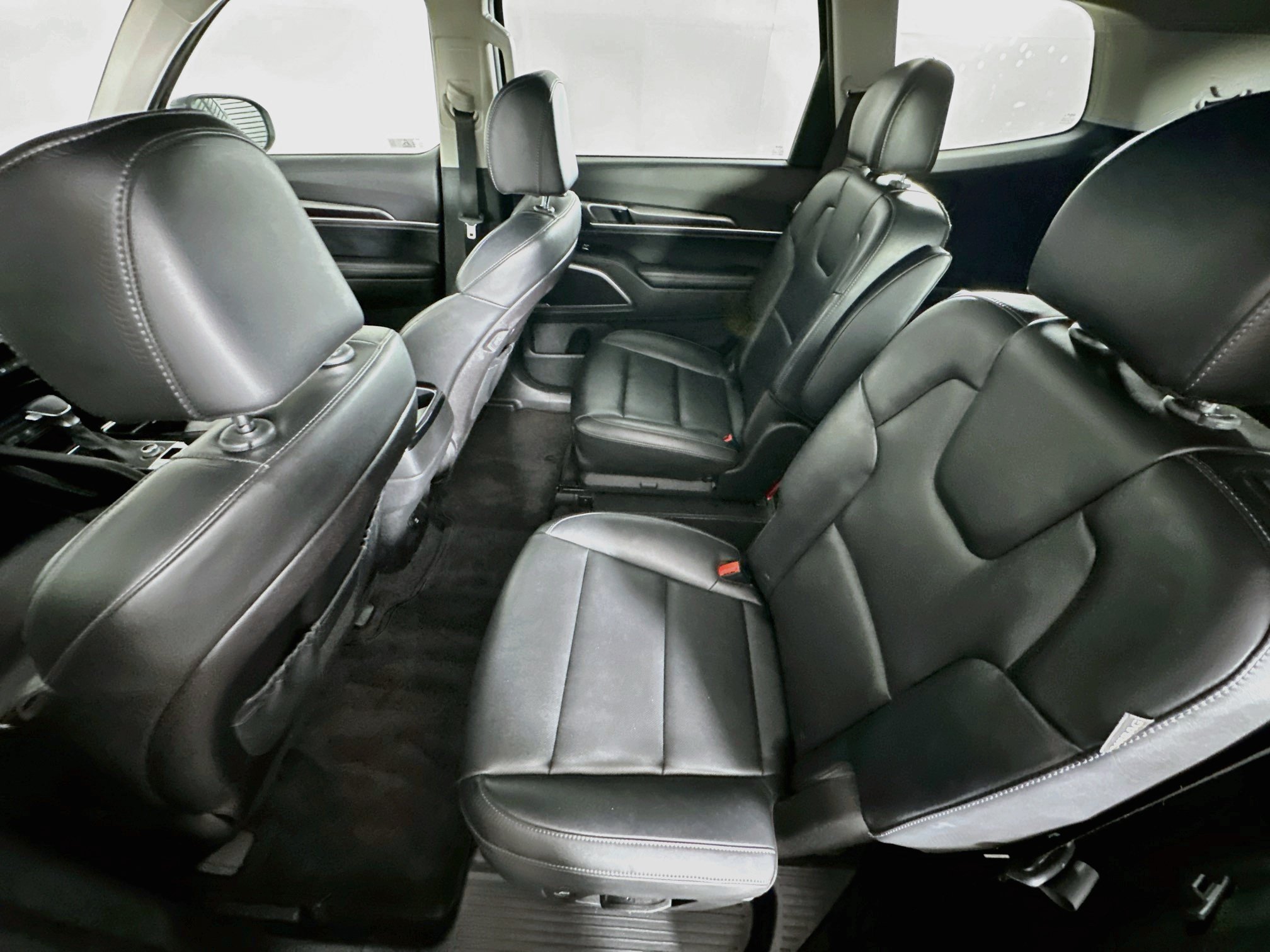 Used 2025 Kia Telluride S AWD/4WD image 29