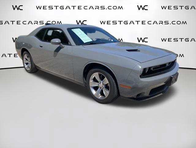 Used 2018 Dodge Challenger SXT RWD image 24