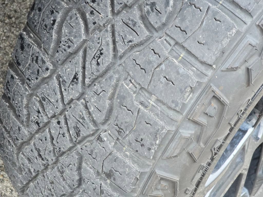 Used 2023 Chevrolet Silverado 1500 Custom Trail Boss w/ LPO, Dark Essentials Package image 14