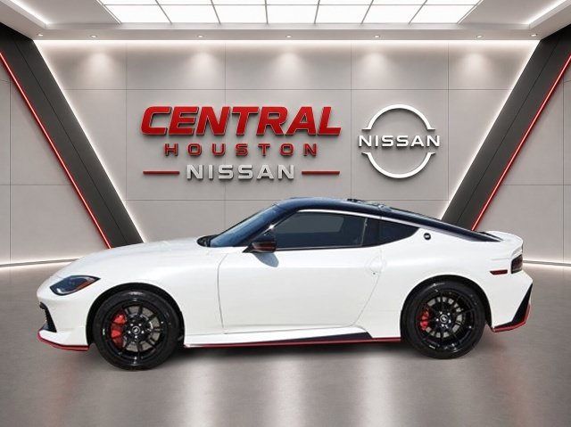 New 2027 Nissan Z Performance RWD image 3
