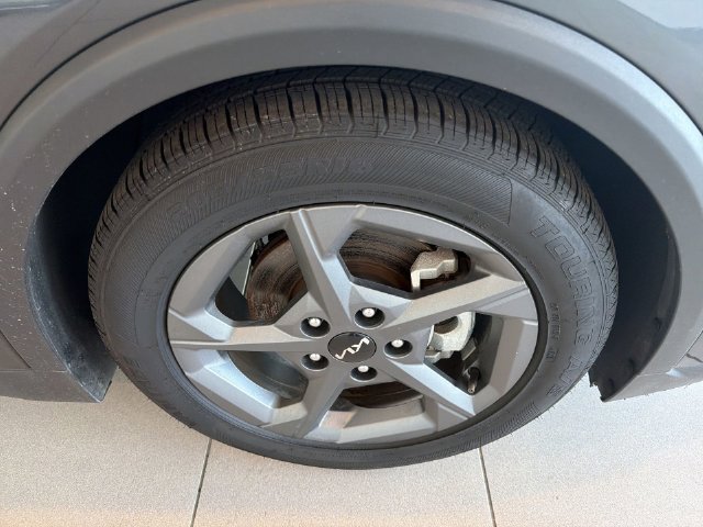 Used 2025 Kia K4 FWD image 15