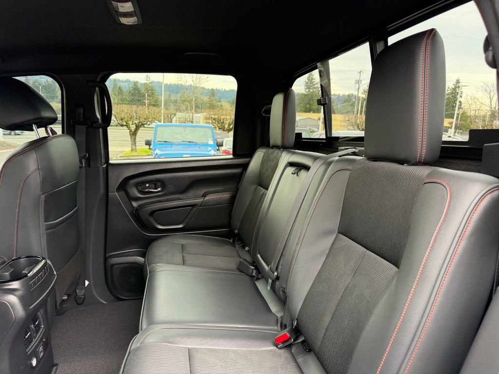 Used 2021 Nissan Titan PRO-4X image 29