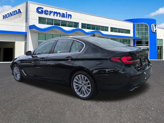 Used 2023 BMW 530i xDrive w/ Convenience Package AWD/4WD image 3