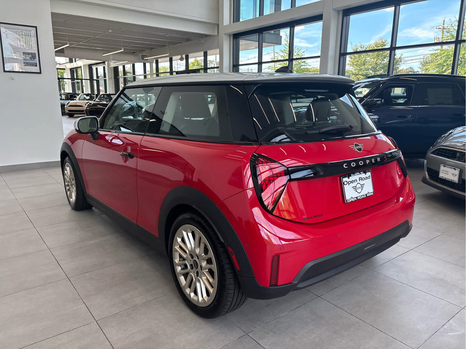 Used 2025 MINI Cooper S FWD image 6