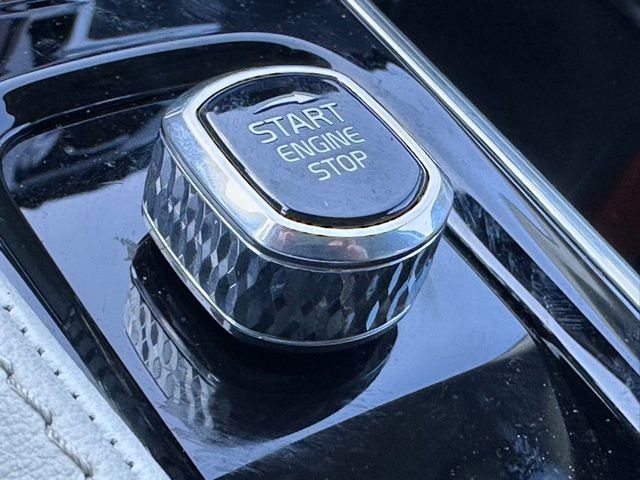 Used 2024 Volvo XC90 B6 Ultimate image 16