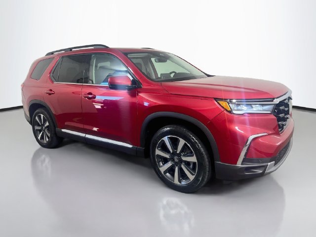 Certified 2025 Honda Pilot Touring image 23