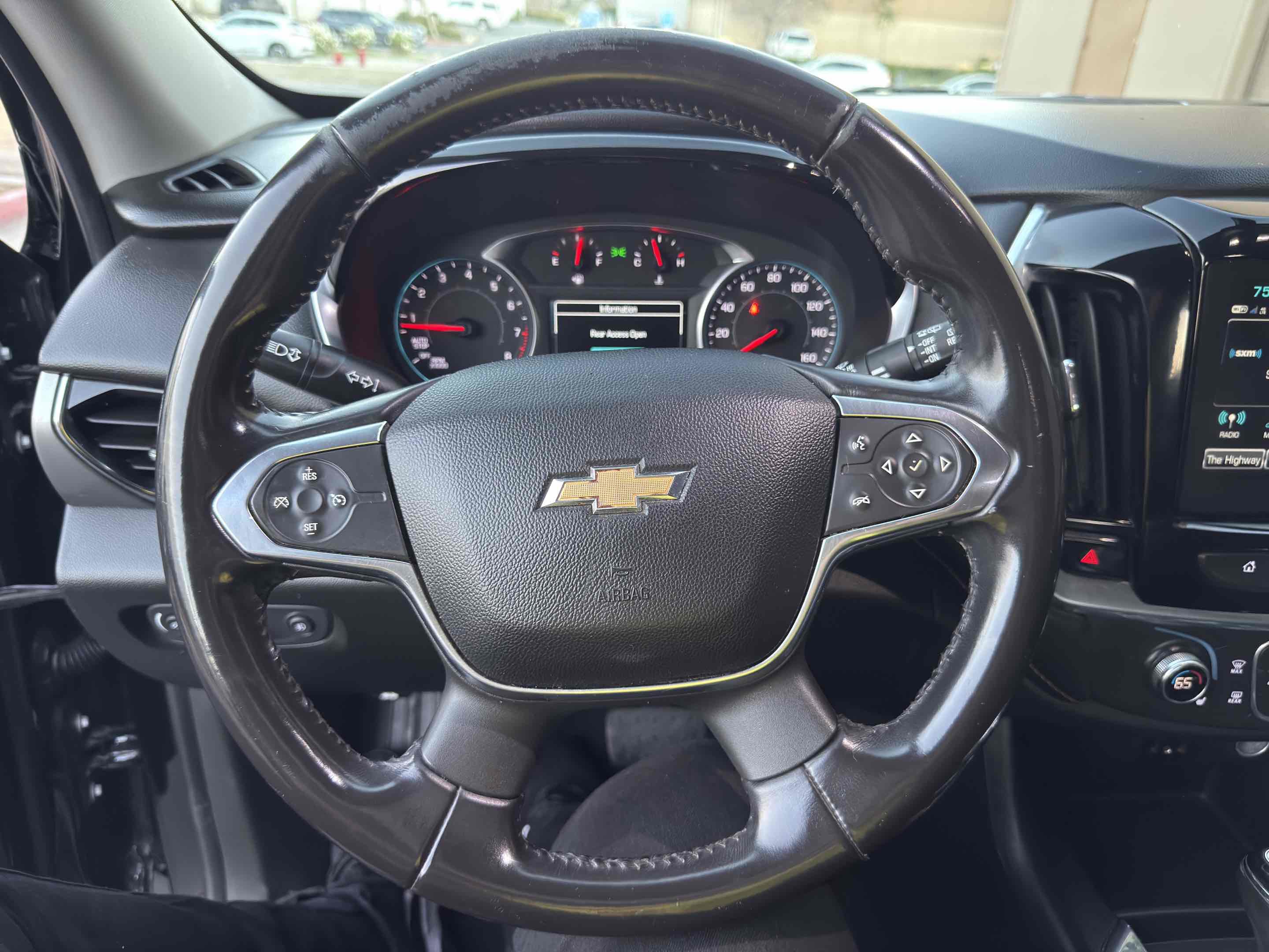 Used 2019 Chevrolet Traverse LT image 31