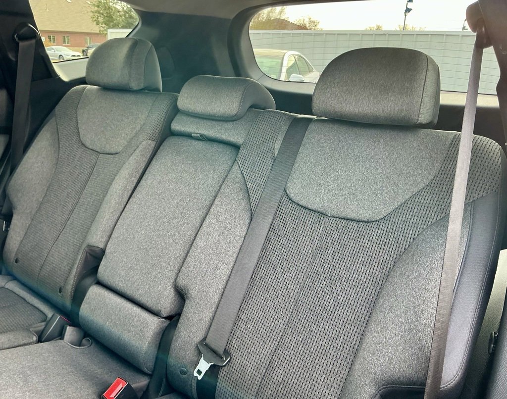 Used 2021 Hyundai Santa Fe SEL w/ Cargo Package image 30