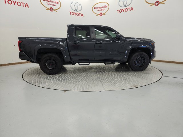 Certified 2025 Toyota Tacoma SR5 w/ Blackout Plus Package (GST) AWD/4WD image 3