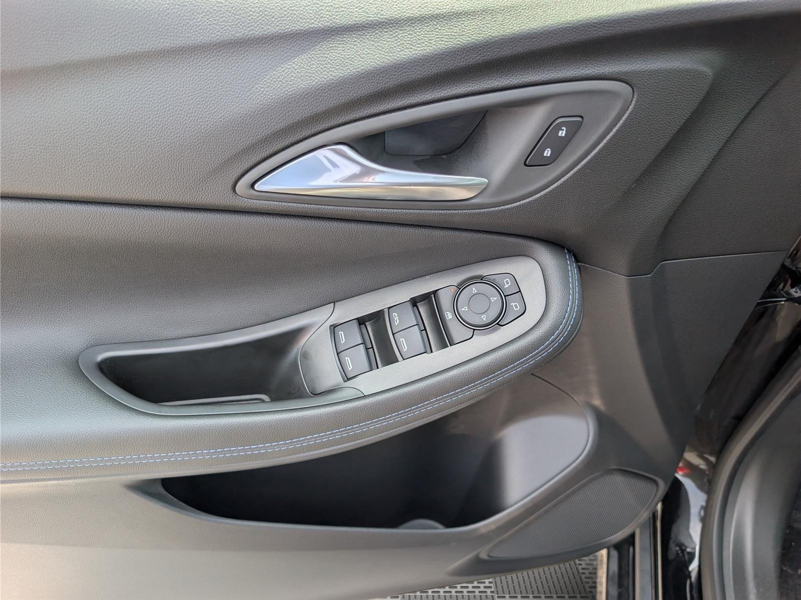 New 2026 Buick Encore GX Sport Touring w/ Advanced Technology Package AWD/4WD image 15