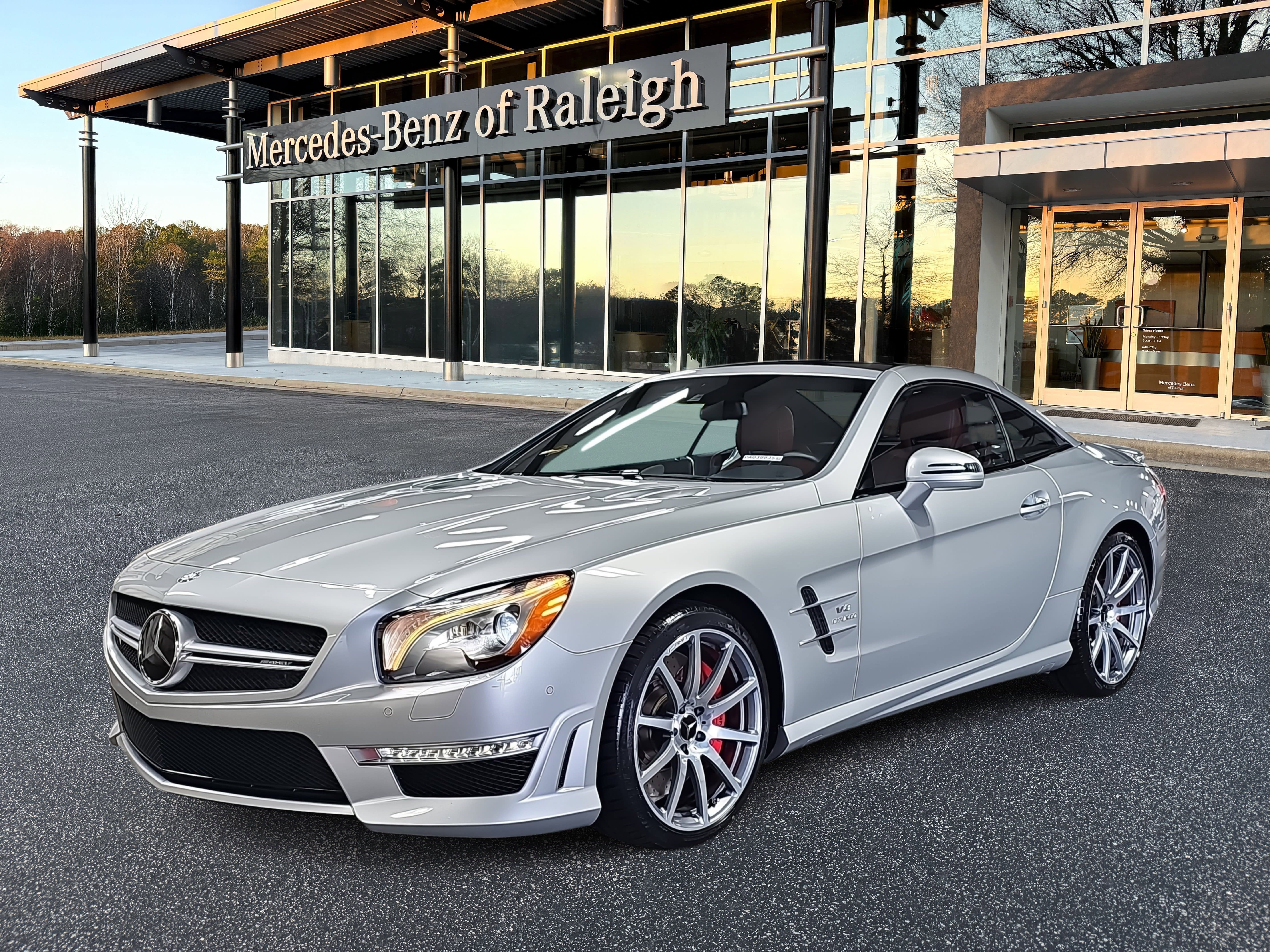Used 2016 Mercedes-Benz SL 63 AMG image 1