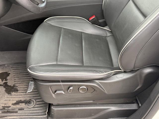 Used 2023 Cadillac Escalade Premium Luxury w/ LPO, Floor Liner Package AWD/4WD image 24