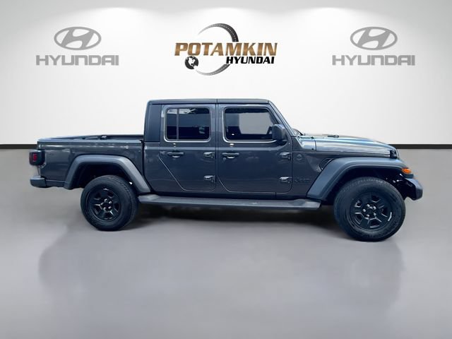 Used 2025 Jeep Gladiator Sport AWD/4WD image 4