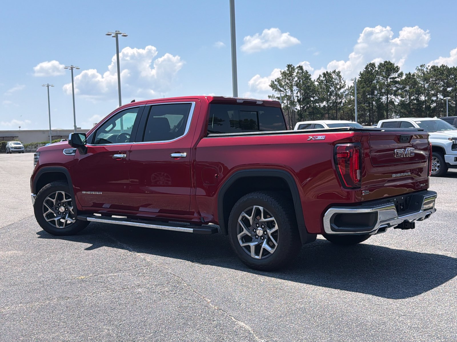 Used 2024 GMC Sierra 1500 SLT w/ SLT Premium Plus Package AWD/4WD image 9